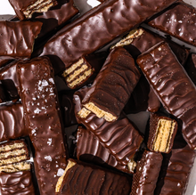 Load image into Gallery viewer, DARK CHOCOLATE CRISPY WAFERS  (12 twin pack bars)

